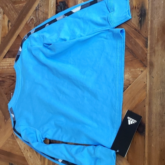 ADIDAS & Under Armour tops for boys - Picture 3 of 6